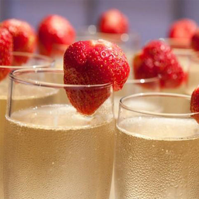 Champagne & Strawberries Fragrance Oil – fruity scent for candles and diffusers